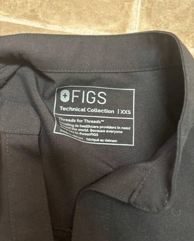 FIGS Scrubs Set