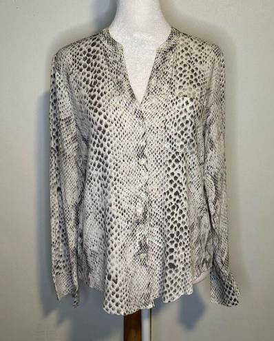 Joie Soft  white & gray animal print long sleeve button down top size XS