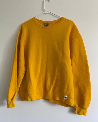 Russell Athletic Yellow Crewneck Medium