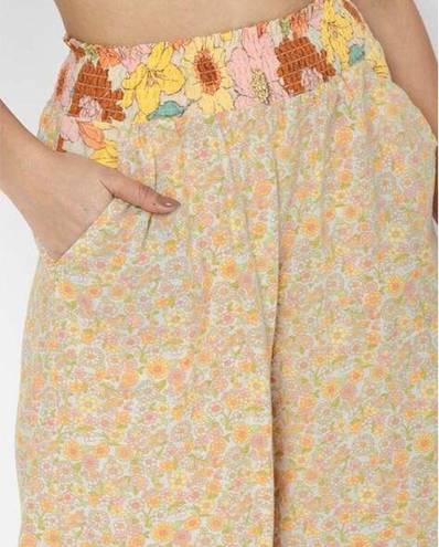 American Eagle  Women's Yellow Floral Wide Leg Pull On Pants Size XL