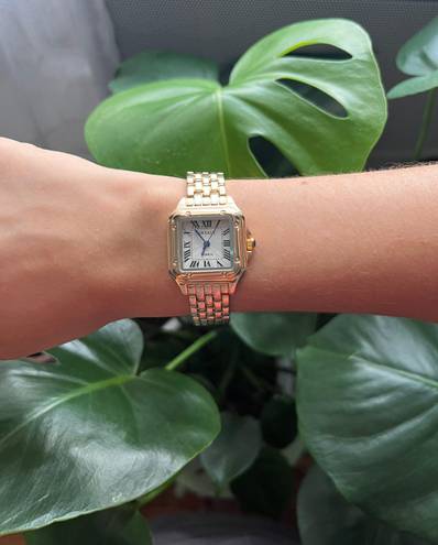 Women’s Gold Vintage Stylish Watch