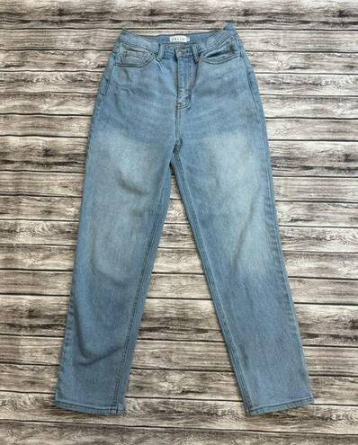 Cello  Women's High Rise Straight Leg Light Blue Jeans 5 Distressed Thick Denim