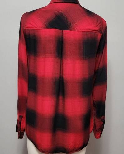 Staccato Stitch fix   red checkered button down size small