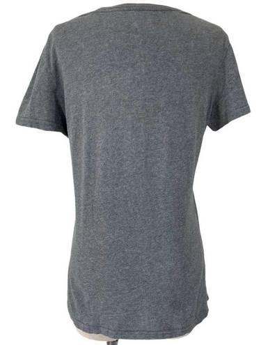 Roots  embroidered heather gray v-neck T-shirt, medium short sleeve cotton tee