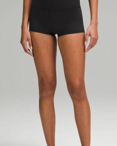 Lululemon Wunder Train Short 2”