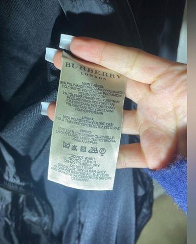 Burberry  London New With Out Tags Black Trench Coat ( 6 )