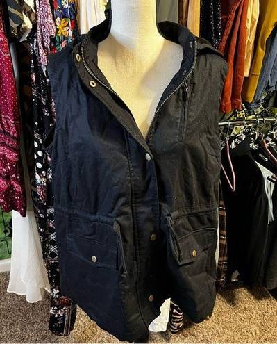 Cato  Hooded Faux Fur Lined Vest Size 14/16W