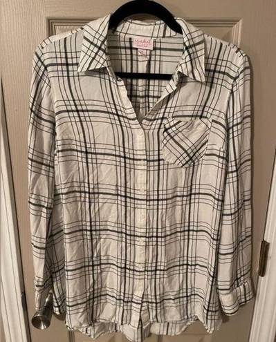 Isabel Maternity  black & white plaid long sleeve button down top.