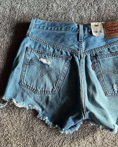 Levi’s NWT  501 High Rise Denim Shorts Jean 26