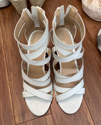 American Eagle Criss Cross Heels