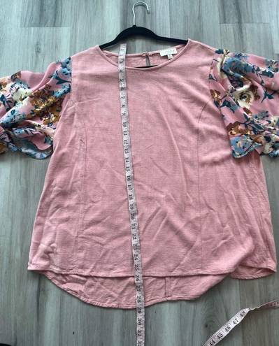 Umgee  1XL Pink Linen Floral Sleeve Bouse