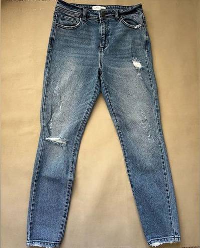 Carly Jean Los Angeles Carly Jean Skinny Jeans with Distressing Size 5