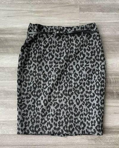 Charter Club  Gray Animal Print Pencil Skirt Size 6 Knit Zip Belted L7