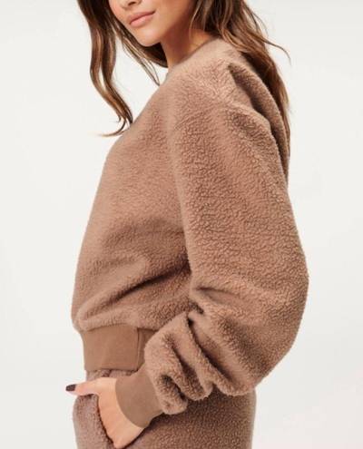 Good American  Sherpa Boyfriend Sweatshirt