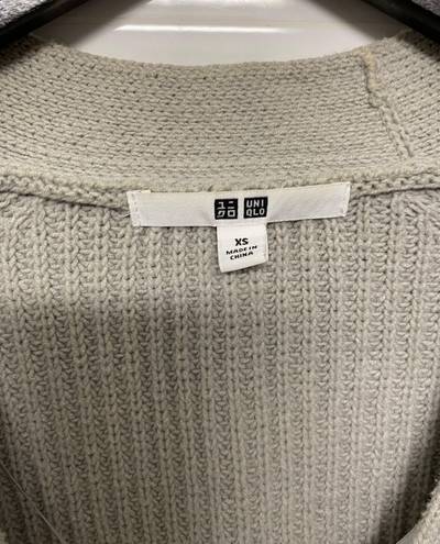 Uniqlo Grey Knit Cardigan