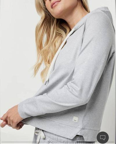 Vuori  Halo Essential Hoodie