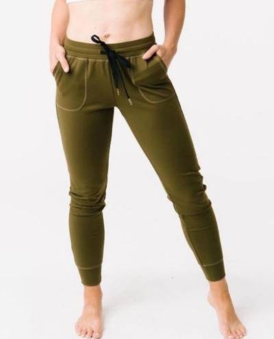 Zyia  Active Unwind Joggers Sweatpants in Olive Green Size XL