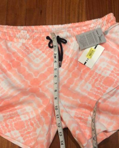 DKNY New  sports shorts