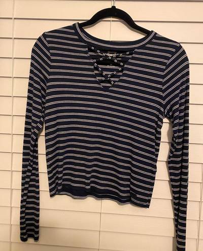 Hollister Long-sleeve Top