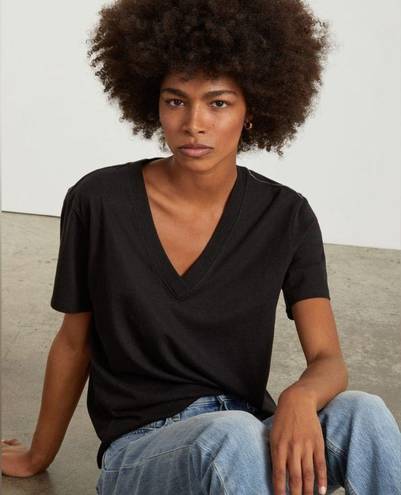 Everlane NWT  The Vintage V-Neck Hemp Tee