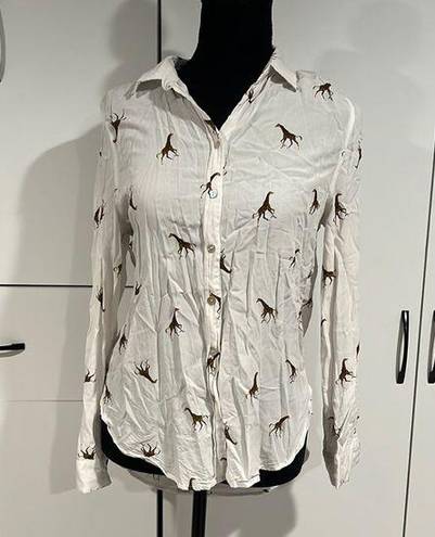 Jane and Delancey Jane and‎ Delancey button down rayon shirt . Giraffes  . Size S