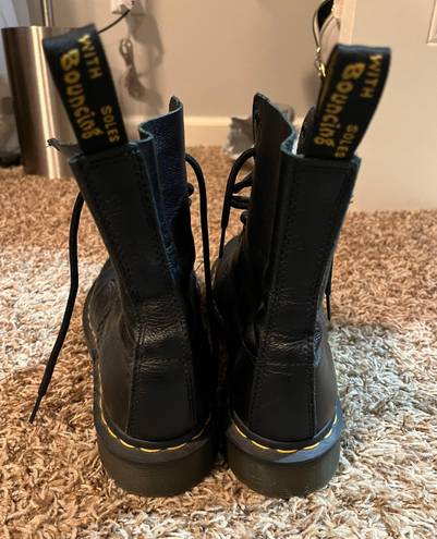 Dr. Martens Doc Martens