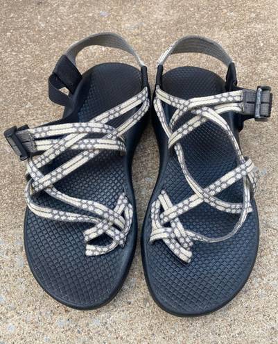 Chacos Women  Size 8