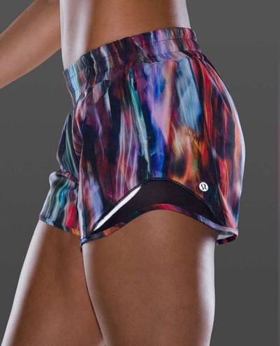 Lululemon  Hotty Hot II Shorts 2.5 Chroma Fusion Multi Black SIZE 10