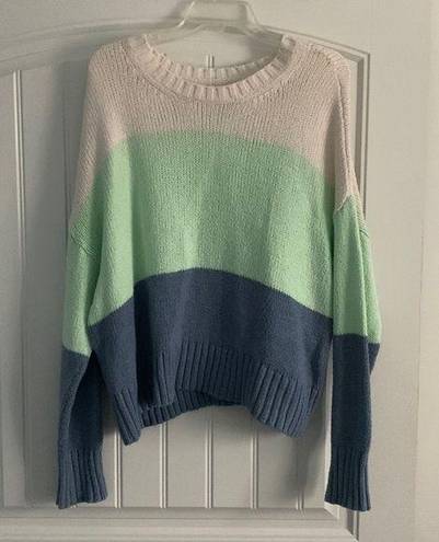 American Eagle Large  sweater