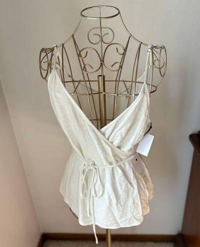 Treasure & Bond NWT  white wrap top XS