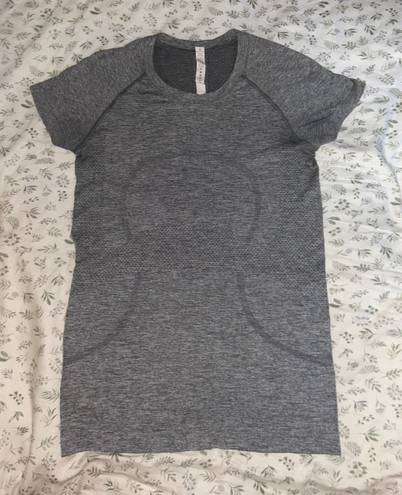 Lululemon Swiftly Tech Short Sleeve