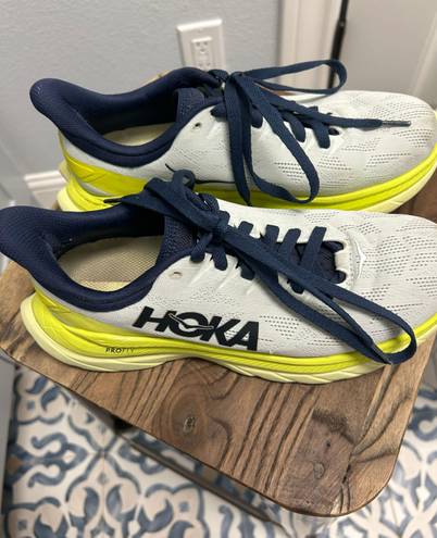 Hoka Mach 4 Tennis Shoes