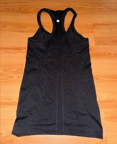 Lululemon Tank top!!