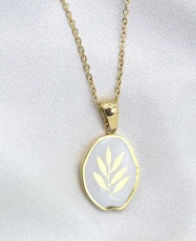 Gold Plant Irregular Shaped Pendant Necklace