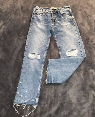 ZARA Basic Boyfriend Jeans W/ Pearls