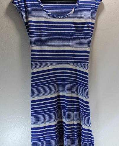 The North Face  Dress Blue & White Stripes size M