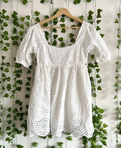 Chelsea & Violet White Floral Eyelet Mini Dress