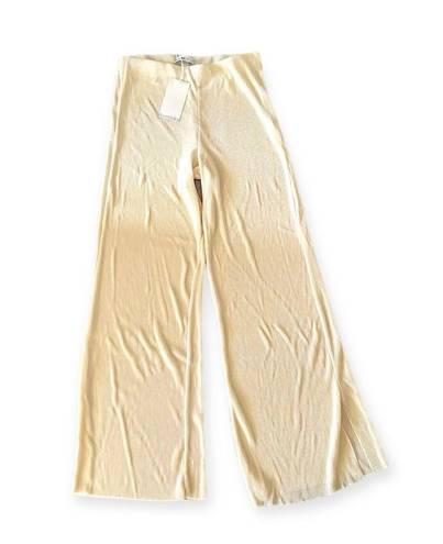 Bershka NWT  Pleated Wide Leg Palazzo Pants Size L, Cream New with Tag