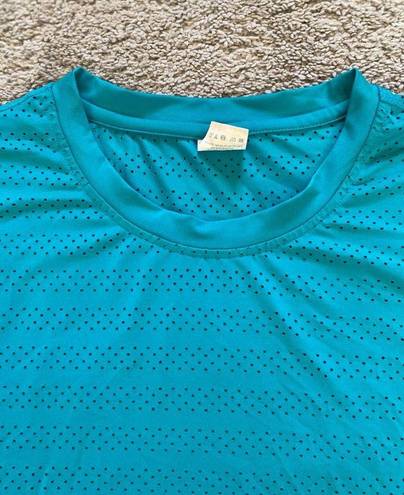 Zyia  active women's medium long sleeve green athletic top