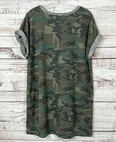 Caution to the Wind  Womens Crew Neck Short Sleeve Camo Dress Green Size Medium