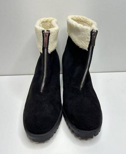 Bella Vita  Cable Lug Black Booties Faux Shearling Size 8.5 New