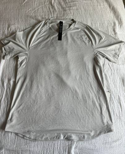 Lululemon Men’s License To Train Short Sleeve