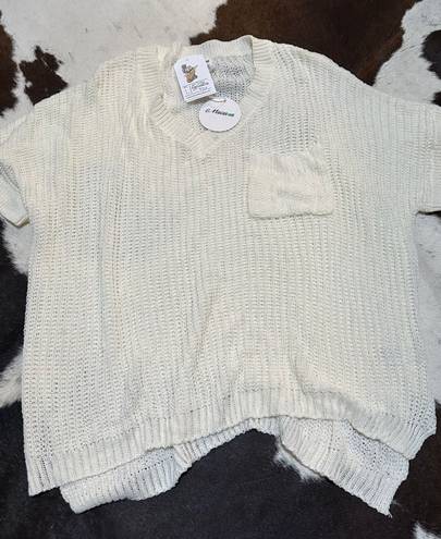 Boutique Short Sleeve Pocket Sweater Size L