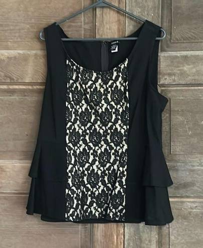 Torrid  Top Womens 2 Sleeveless Blouse Black Lace Panel Zip Stretch Casual Ladies