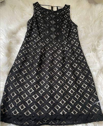 Kensie  Women's Graphic Geo Sleeveless Dress Black Lace With Cream Underlay Sz M.