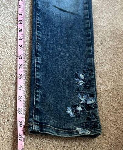 J.Jill Authentic Fit Blue Floral Embroidered Jeans. Size 4Tall