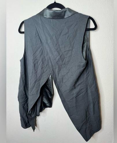 Elizabeth and James NWT  Grey Vest SIZE L LARGE