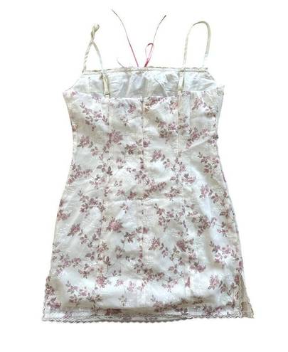 White Fox Boutique  - Lace & Ribbon Trim Dainty Floral Mini Dress in White & Pink