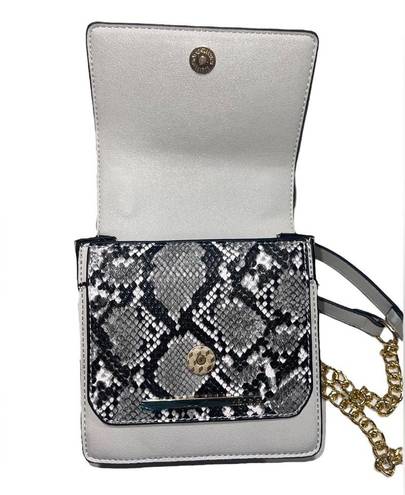 Kensie NWOT!  Snakeskin Trim Chain Crossbody