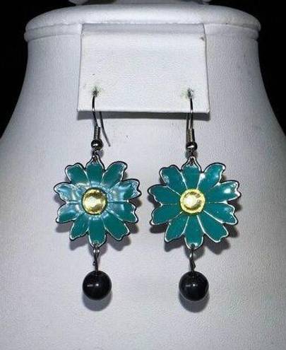 Daisy Vintage Enameled and Rhinestone Bead  Dangle Earrings